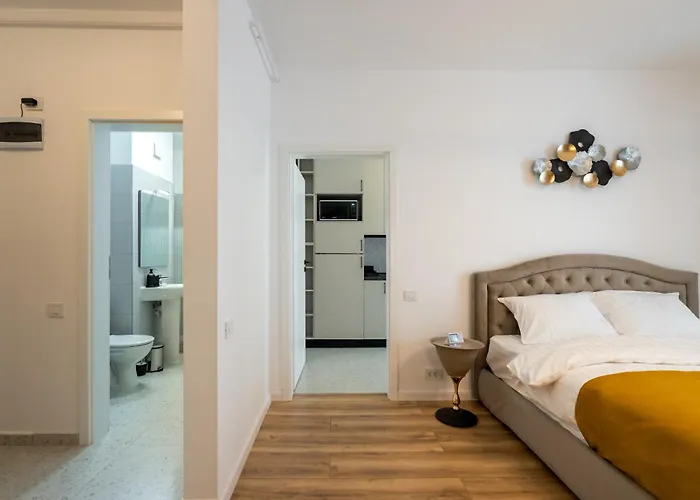 Apartment Plaza 37 *