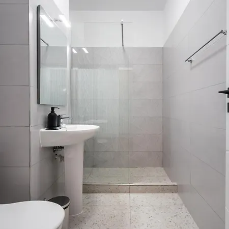 Apartment Plaza 37 *