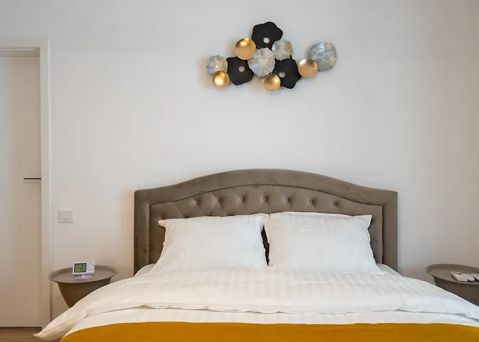 Apartament Plaza 37 *