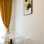 Апартаменти Plaza 37 Бухарест