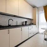 Plaza 37 Апартаменти *