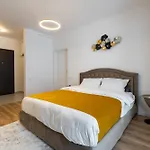 Plaza 37 * Бухарест
