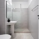 Апартаменти Plaza 37 *
